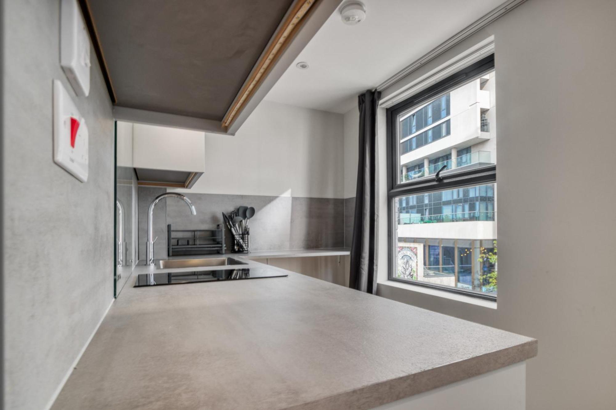 Finsbury Park Zone 2 * London